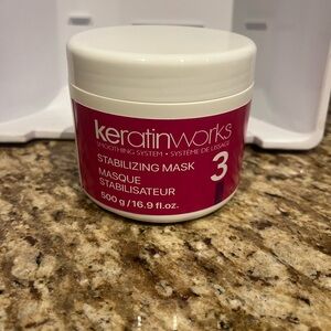 Smoothing Stabilizing Mask - Vibrant Pink